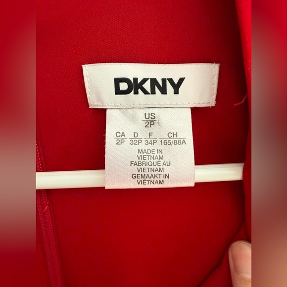 DKNY Womens Red Draped Ruched Sheath Long Sleeve Knee Length Wrap New Dress 2P - Picture 3 of 10